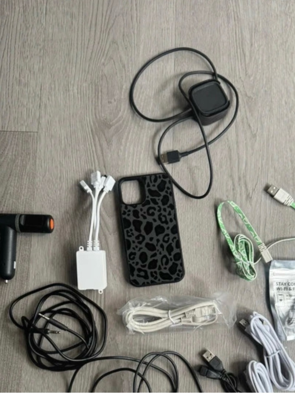 Electronics Cable & Chargers Lot